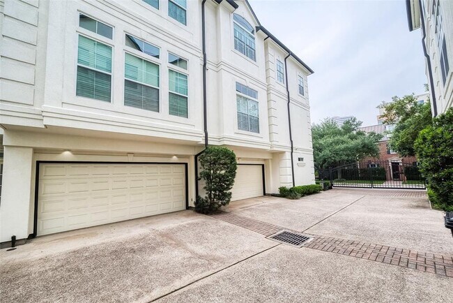 Foto del edificio - 4229 Bettis Dr