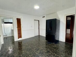 Building Photo - 375 N Elm St