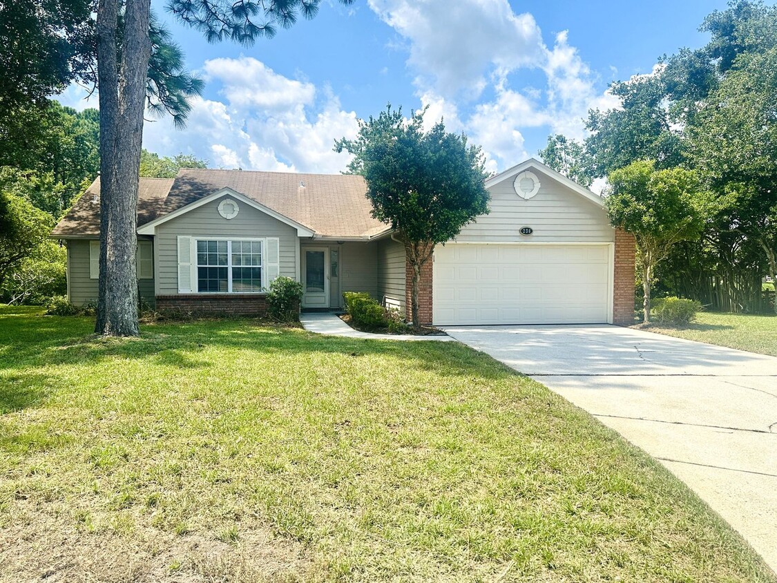 Foto principal - 3Bed/ 2Bath Home - Available Now!