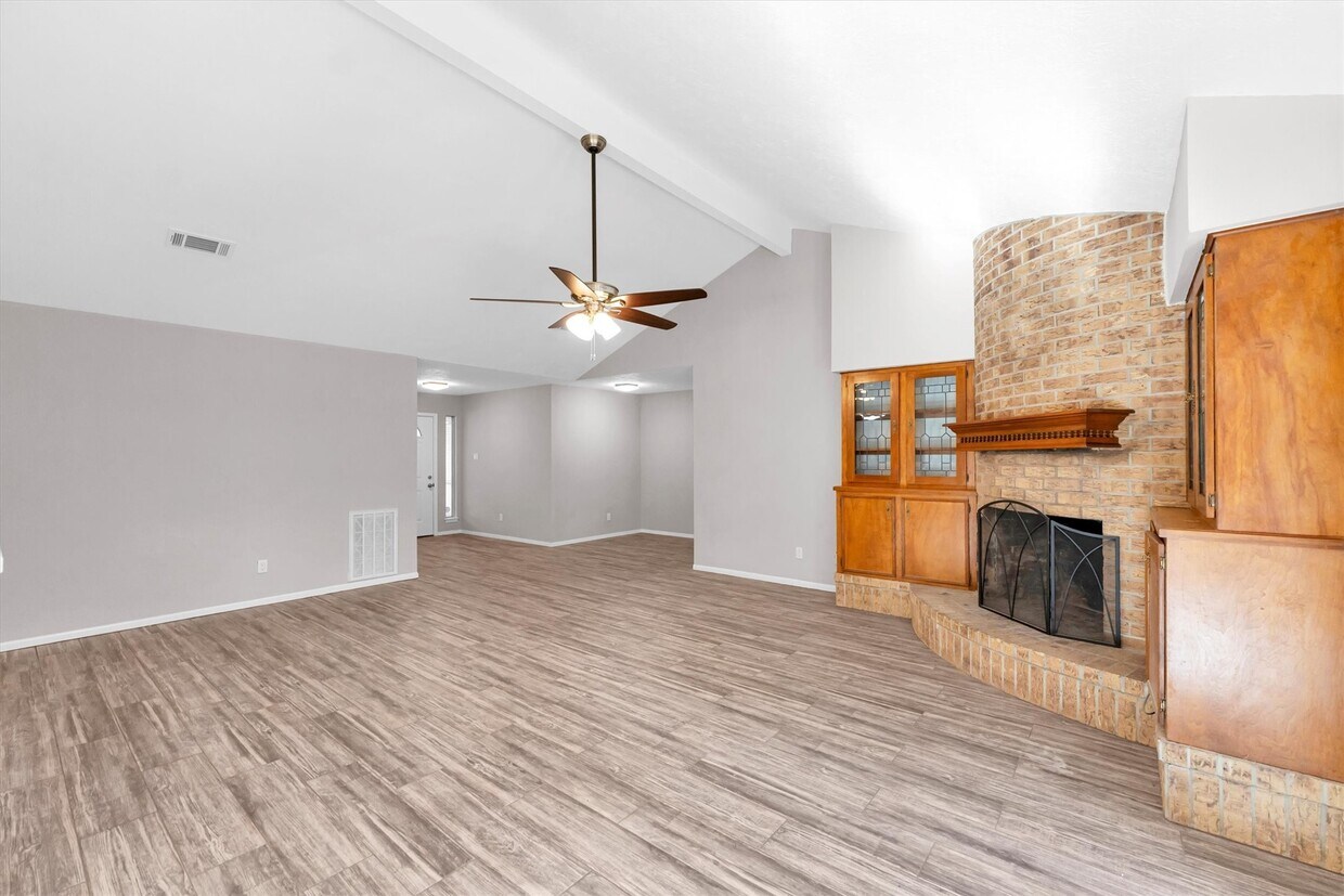 Foto del edificio - 3353 Knob Oaks Dr