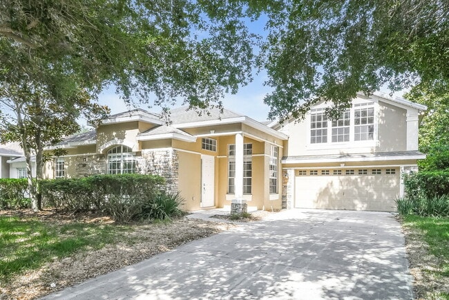 Building Photo - 726 Regina Cir