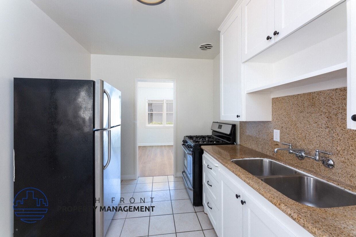 Primary Photo - 1249 E. 3rd St.