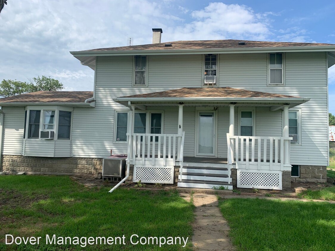 Primary Photo - 5 br, 1 bath House - 54145 HWY 275