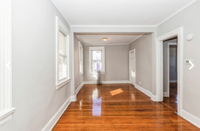 Building Photo - 297 Rhode Island Ave