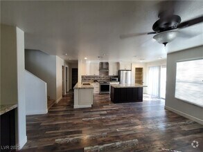 Building Photo - 10799 Flame Vine Ct