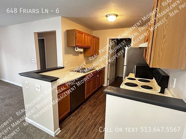 Building Photo - 648 Friars Ln