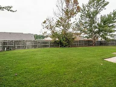 Foto principal - 6685 Edmonton St