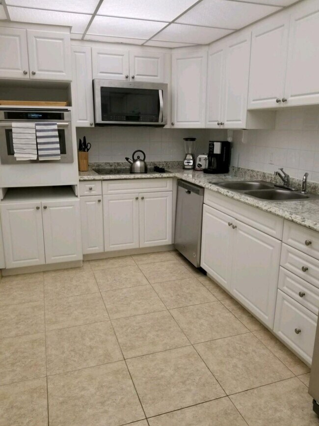 Foto del edificio - 3801 S Ocean Dr