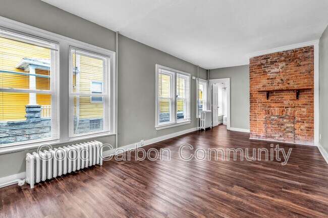 Foto del edificio - 135 Elmwood Ave