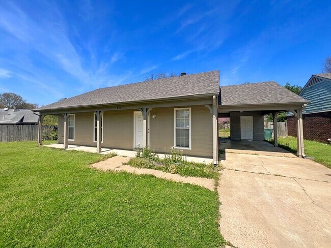 Foto del edificio - 886 Acorn Cv