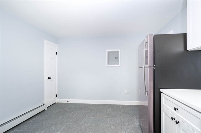 Building Photo - 7 Langley Cir