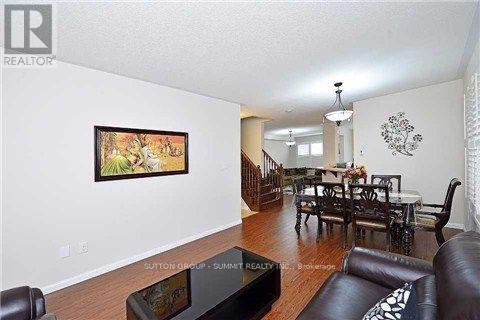Building Photo - 489 Tyrone Cres