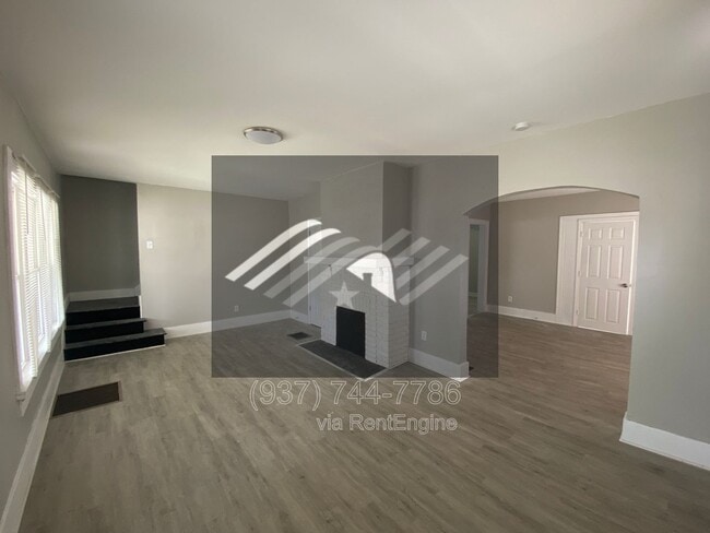 Photo - 1004 W Fairview Ave Apartment