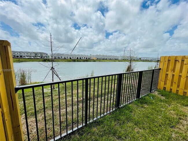 Foto del edificio - 17846 SW 358th St