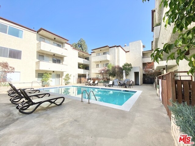 Foto principal - 3402 Ben Lomond Pl