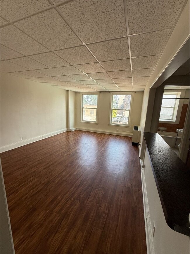 Interior Photo - 111 On East