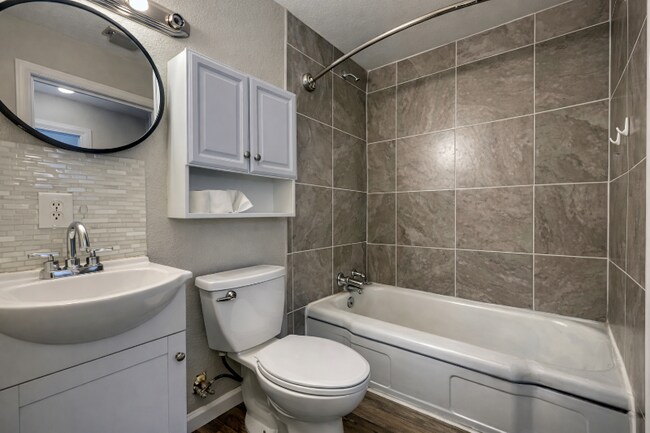 Foto del edificio - 2015 W 19th St