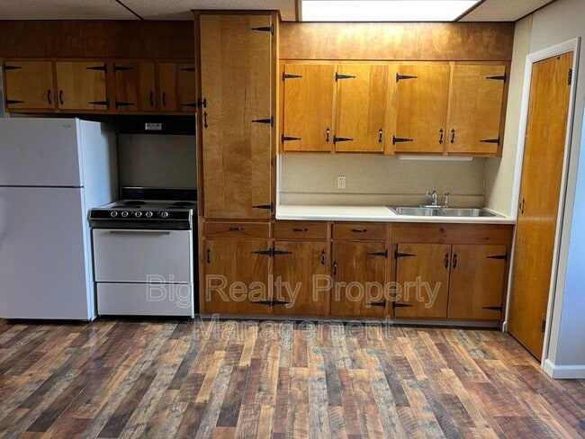 Photo - 101 N Centre Ave Apartment