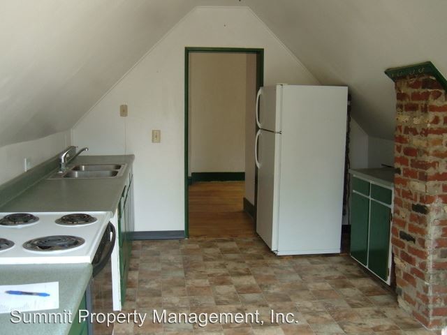 Building Photo - 1415 1/2 S 5th St W