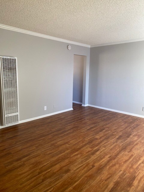 Living Area - 17030 Yukon Ave
