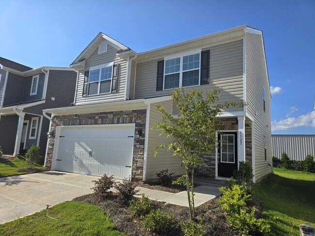 Foto del edificio - 5525 Hydrangea St