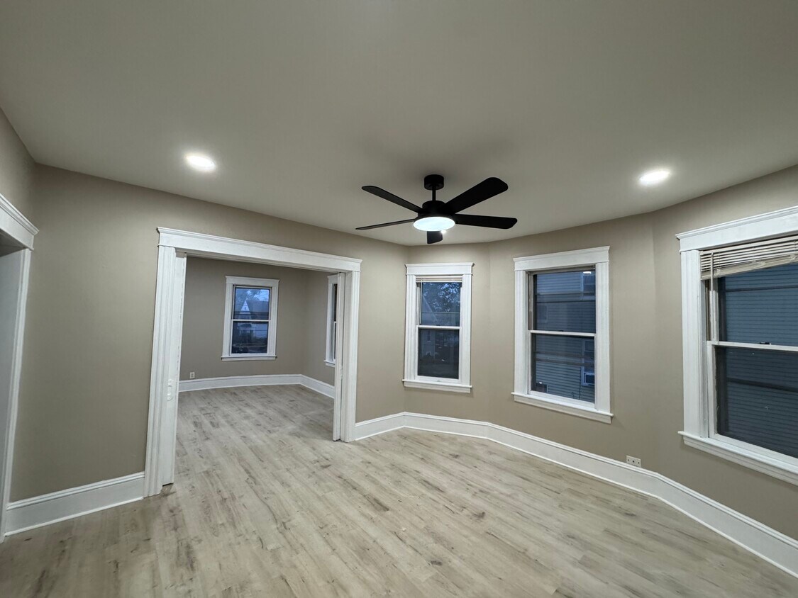 Foto principal - 23 King Philip Rd