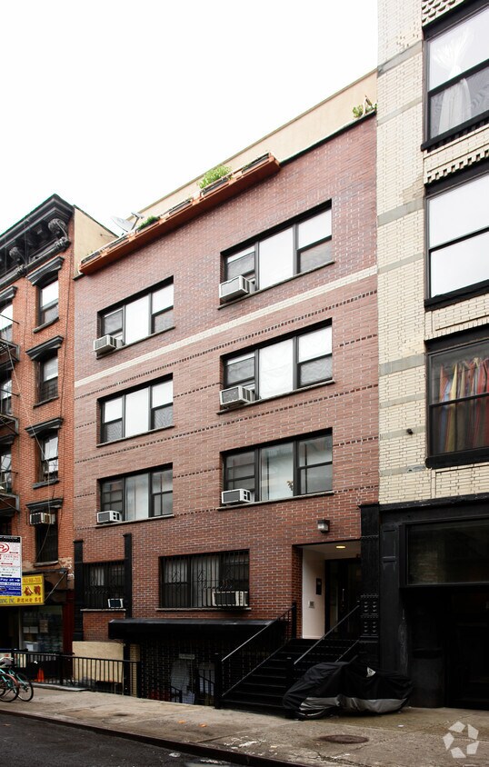 Building Photo - 20 Orchard St
