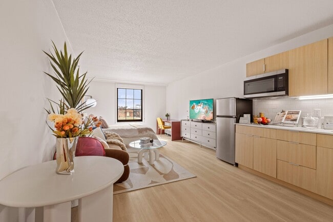 Photo - Vision on Lombard Apartments