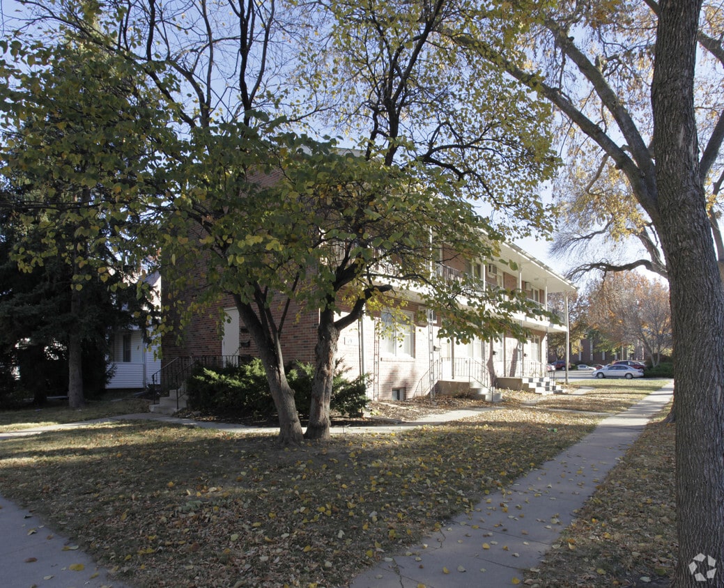 Building Photo - 4900 Huntington Ave