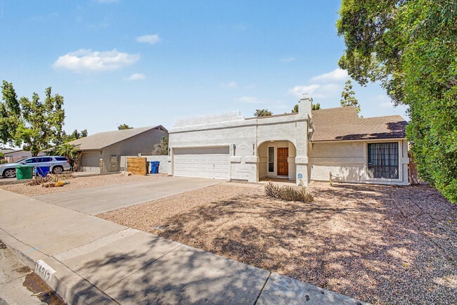 Building Photo - 4812 E Gary St