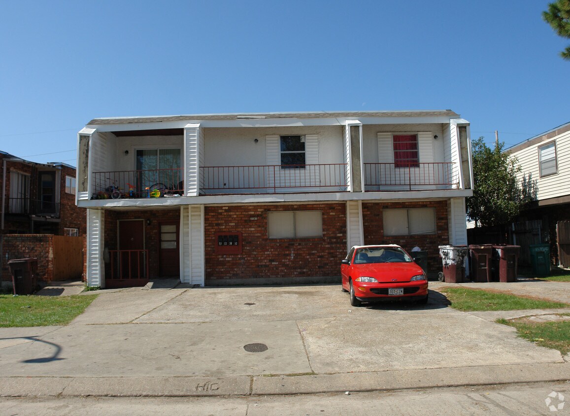 Building Photo - 3541 Martinique Ave