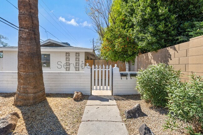 Building Photo - 4142 N 9th Ave