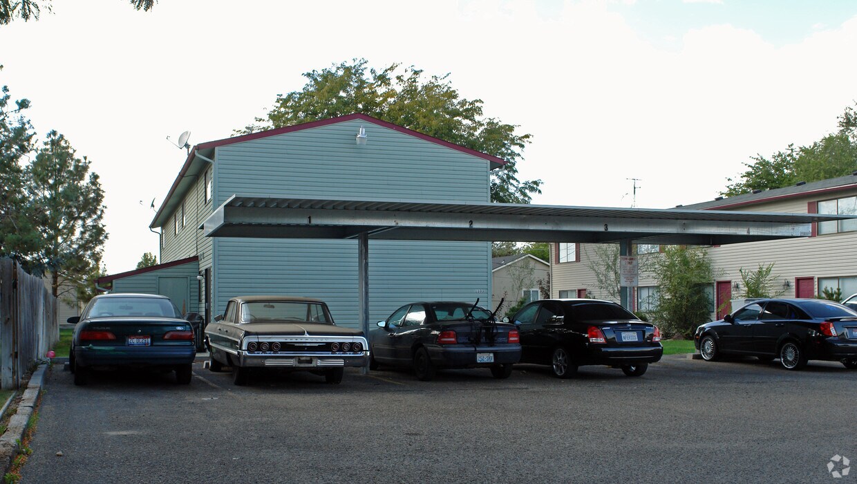 Building Photo - 1105 Locust St