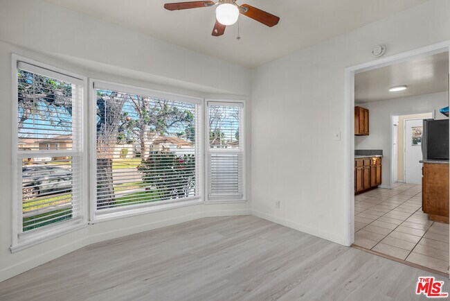 Foto del edificio - 6272 Silva St