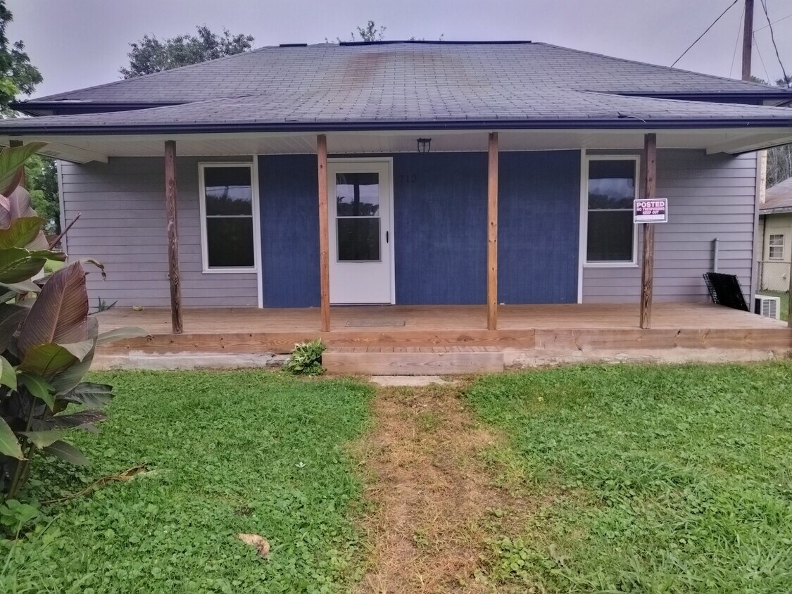 Foto principal - 713 N Chamberlain Ave
