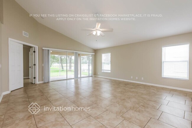 Foto del edificio - 3323 70th Ct E