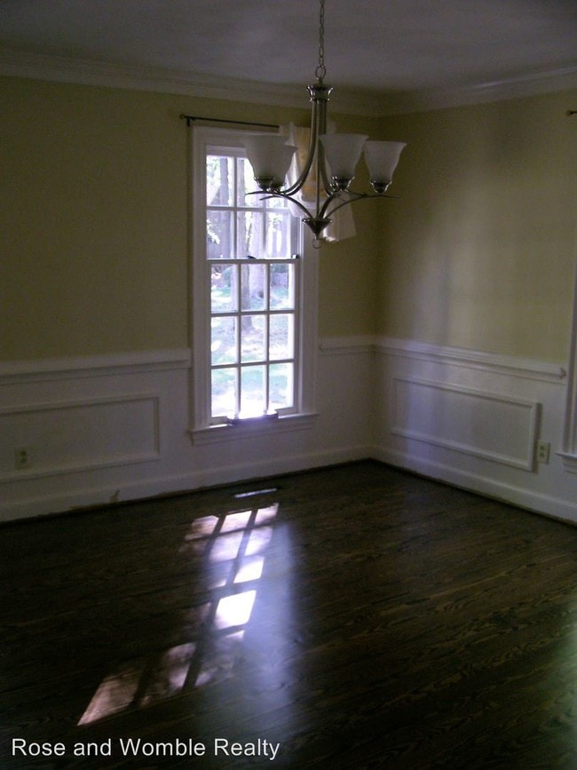 Building Photo - 901 Salisbury Grn
