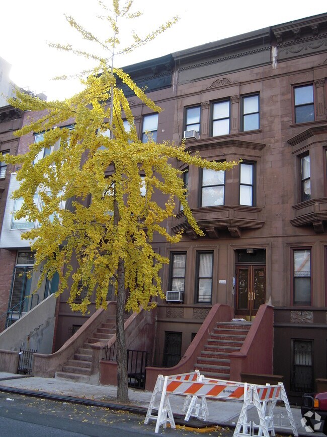 Building Photo - 234 W 112th St