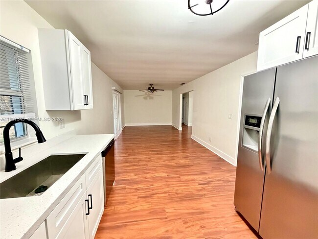 Foto del edificio - 1434 SE Concha St