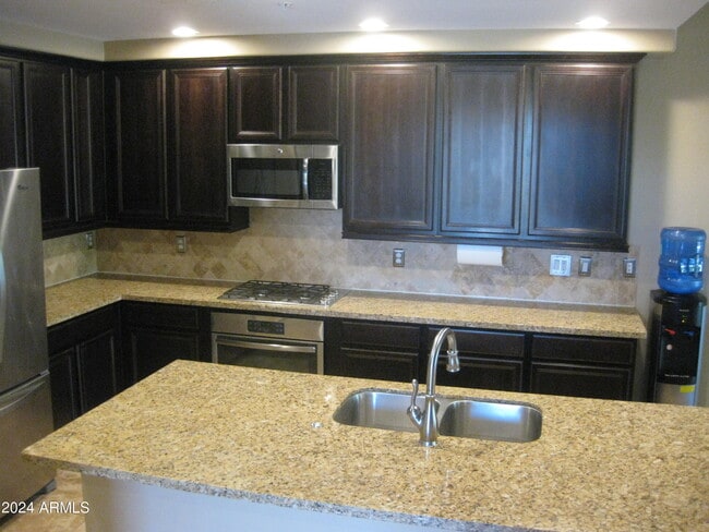Foto del edificio - 36600 N Cave Creek Rd