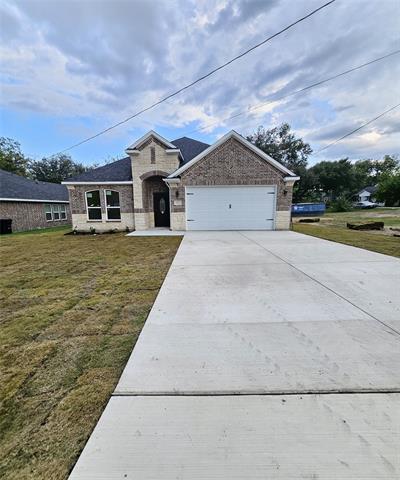 Foto del edificio - 202 E 1st N St