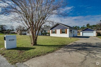 Building Photo - 4339 Pine Tree Ln