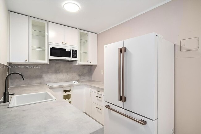 Photo - 1824 Monroe St Apartment
