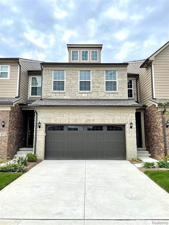 Building Photo - 421 Addison Cir Building Photo - 421 Addison Cir