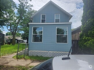 Building Photo - 534 46th St