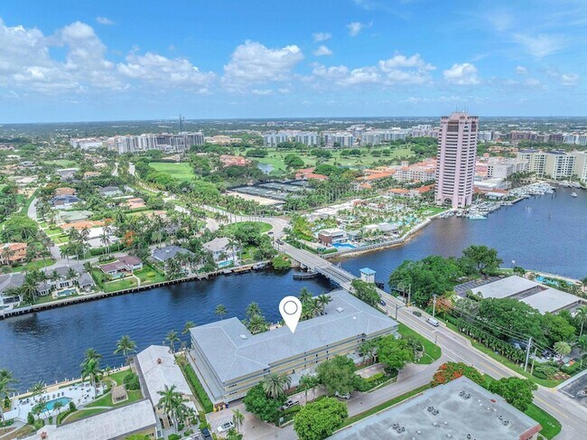 Foto del edificio - 1015 Spanish River Rd