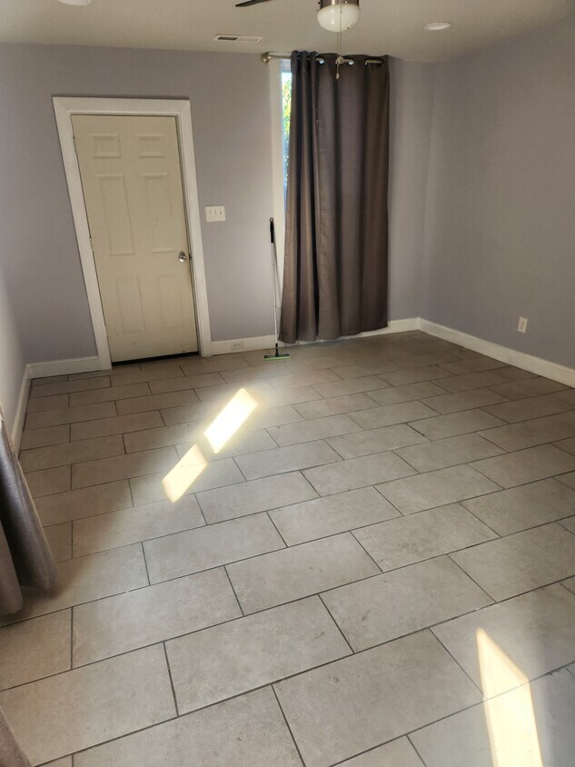 Foto principal - 1930 Eastern Ave