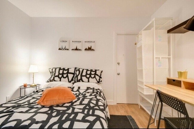 Building Photo - 4290 Av. Kent