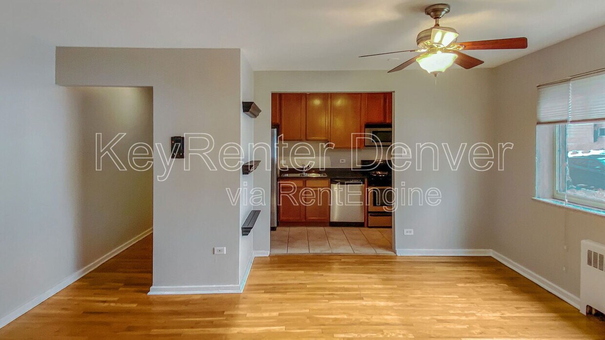 Photo - 2100 N Franklin St