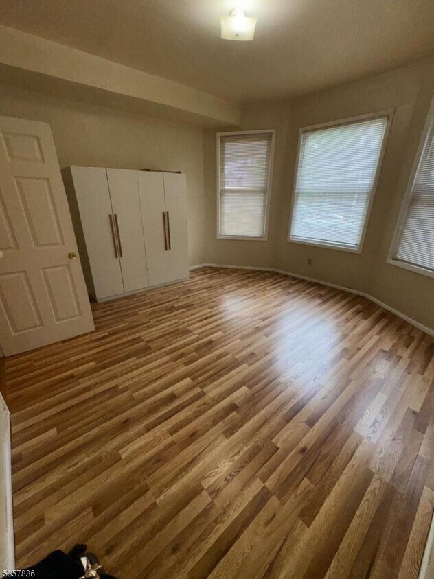 Foto principal - 877 S 16th St